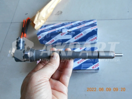 Топливная форсунка Hyundai 338004A500